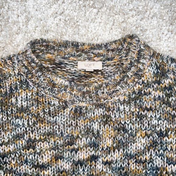Cute LOFT Colorful Women’s Sweater in Size Small - Picture 3 of 7
